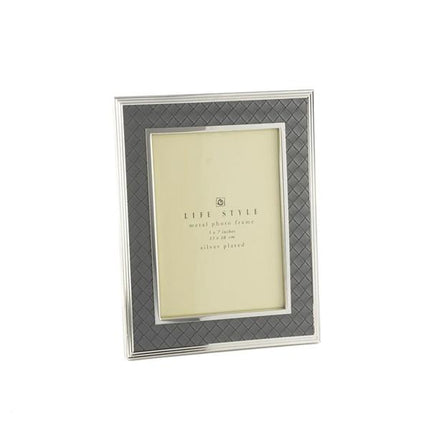 Mikasa Moor Gri Gümüş Deri Desenli Metal Çerçeve 13X18 Cm - Luxury Photo Frame