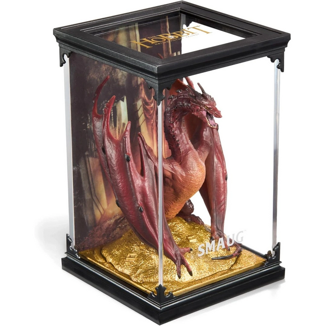 Noble Collection- Magical Creatures Smaug Diorama