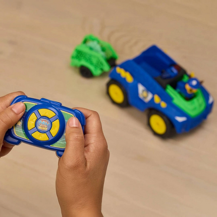 PAW Patrol The Dino Movie Uzaktan Kumandalı Kaçış Arabası ve Figür Seti