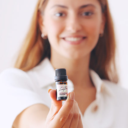 Luxy Bio Rose Face Oil Calms Hydrates Protects All Skin Types 1 oz / 30 ml and 0.17 oz 5ml Travel Size