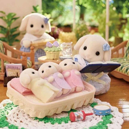 Sylvanian Families Flora Tavşan Ailesi 5735