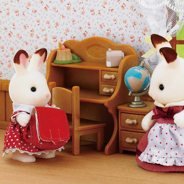 Sylvanian Families Rabbit Sister Desk 5016